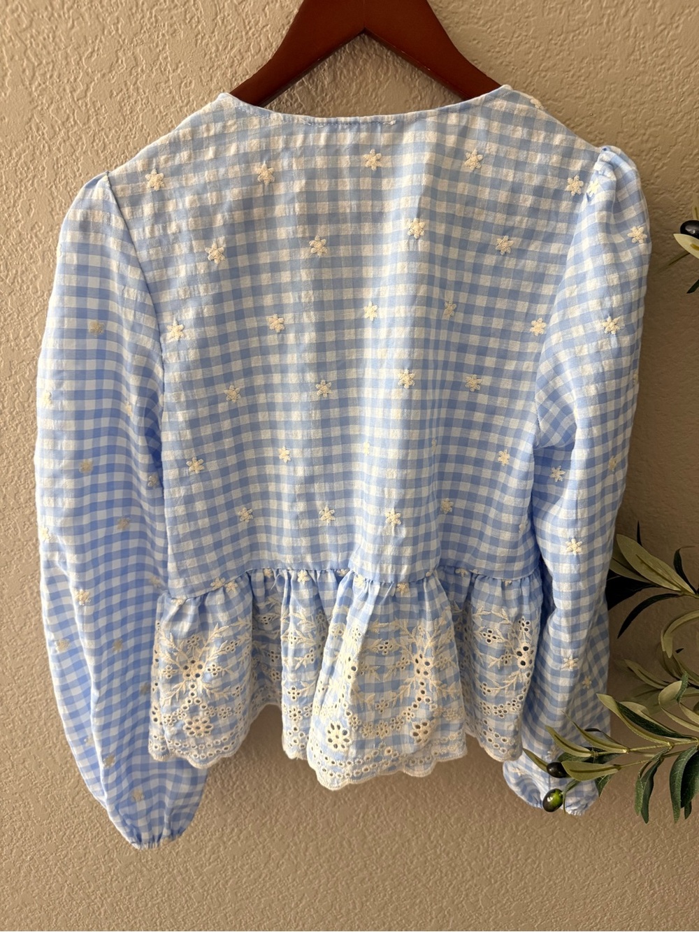 NWOT Lush Light Blue Gingham Tie-Front Peplum Blouse with White Embroidery M - Picture 8 of 9